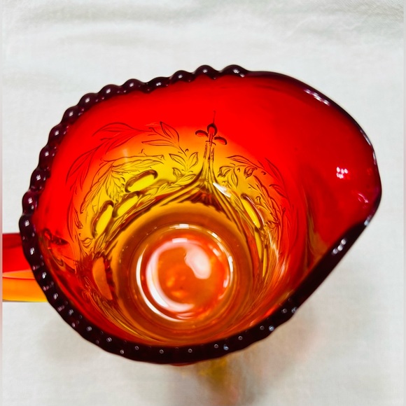 Vintage L.G. Wright pitcher in mint condition. Colors are vibrant, no damage! - Picture 4 of 6